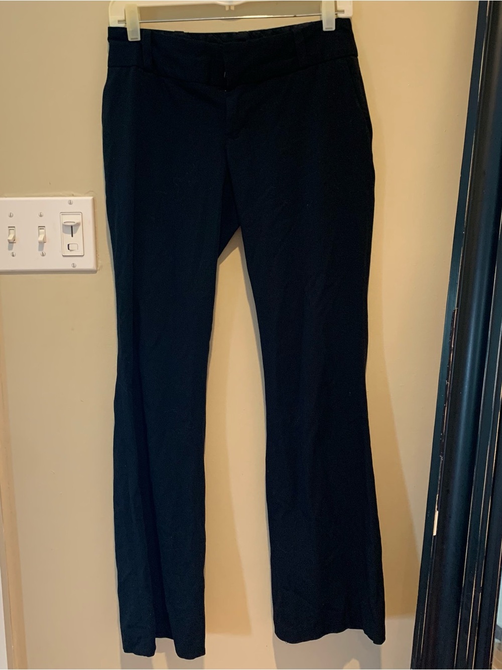 Mossimo Mid-Rise Straight Leg Pants Women’s 2 Black Dressy Pants